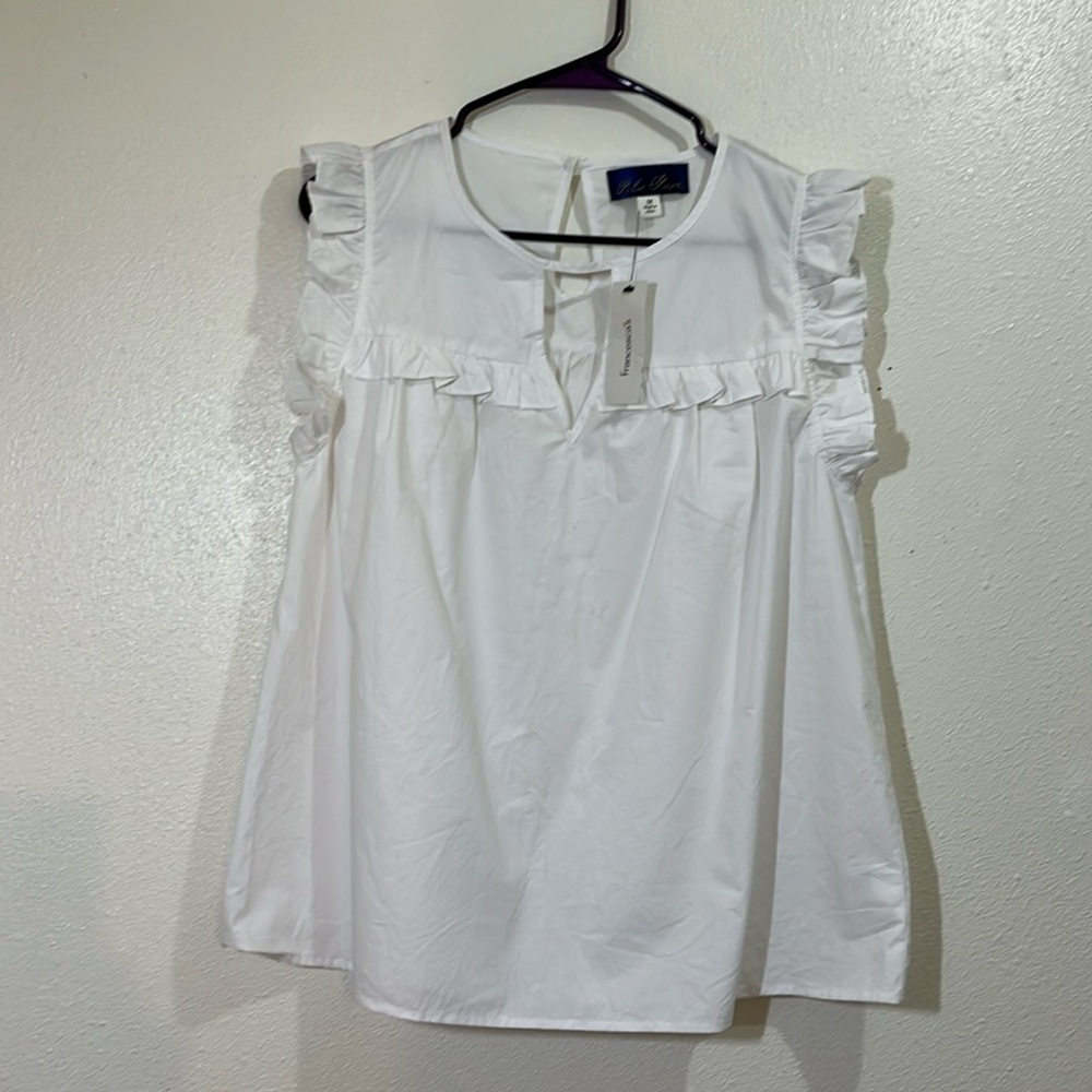 Blue Rain white sleeveless blouse. Size Medium. NWT
